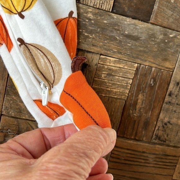 Carters Pumpkin Infant Footed Pajama’s - Picture 4 of 9